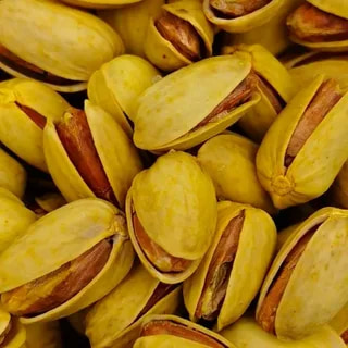تصویر 2 از پسته اکبری نمکی با طعم ملایم و برشته مناسب